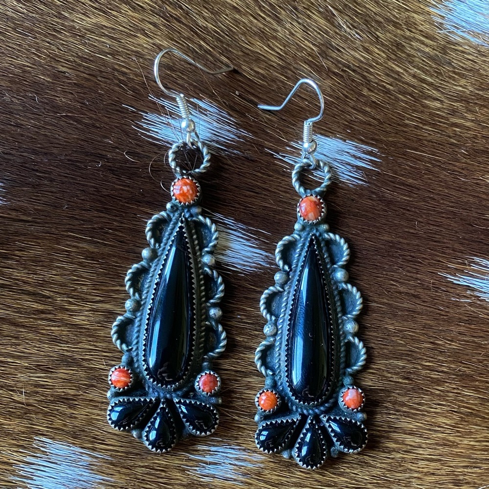 🛑SOLD🛑Onyx & Orange Spiny Sterling Silver Earrings
